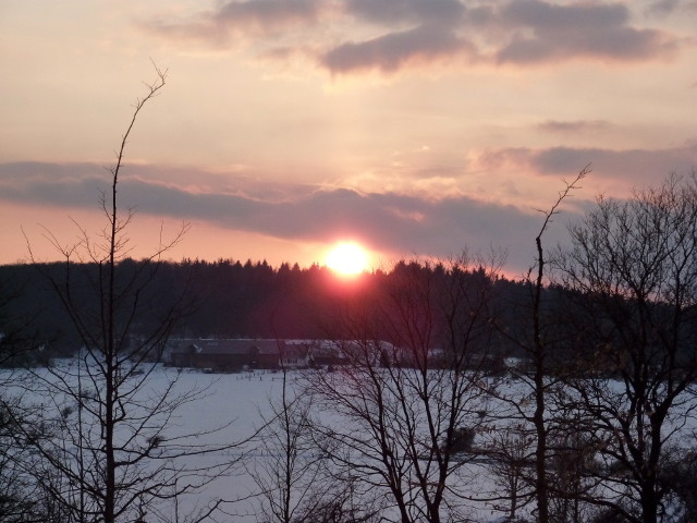 Sonnen- und „Winteruntergang“ an Ostern am Kasseler Herkules